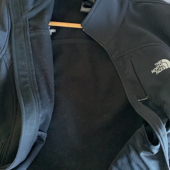North Face black light weight jacket 🍁 - Picture 8 of 10